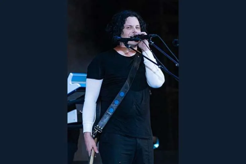 Jack White Marks 50th Birthday by Finally Getting His First Mobile Phone
