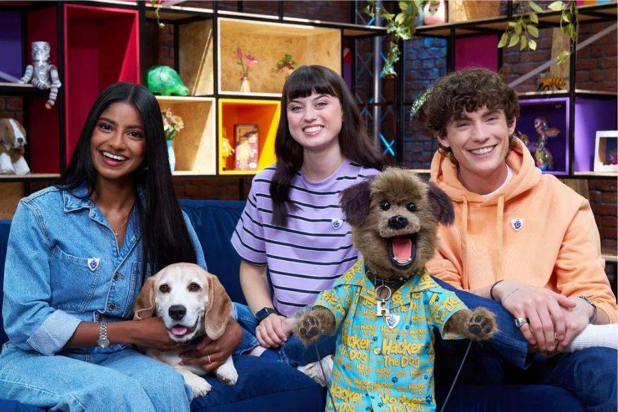 BLUE PETER MAKES HISTORY WITH FIRST-EVER NON-HUMAN PRESENTER: HACKER T. DOG JOINS THE TEAM