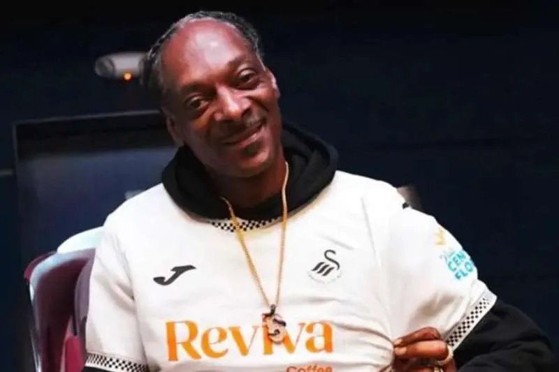 Swansea City FC: Snoop Dogg Buys a Slice of Welsh Football Club