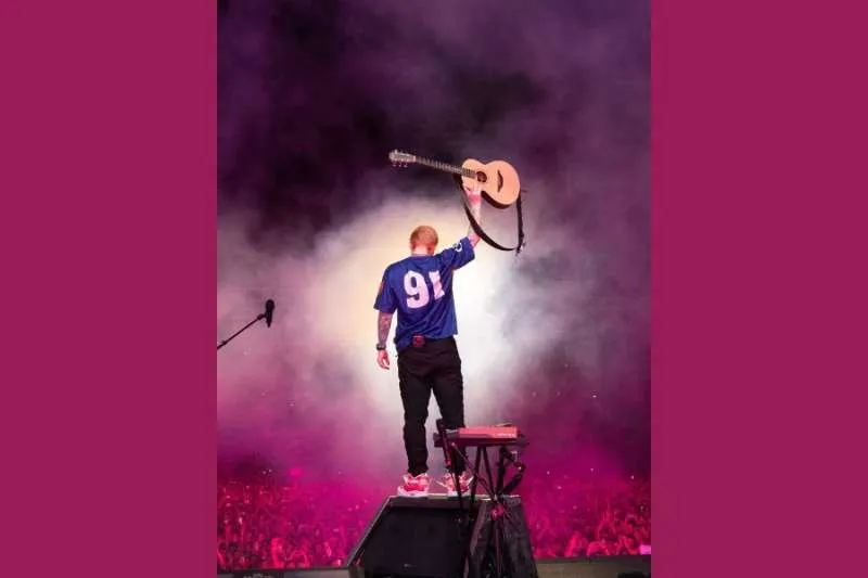 Ed Sheeran Fans Cause Mini ‘Earthquake’ During Shape of You Performance