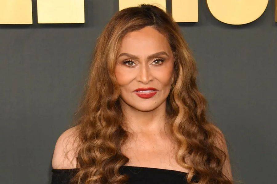 Beyoncé Tells Mum Tina Knowles to “Stop Posting So Much” About Family Online
