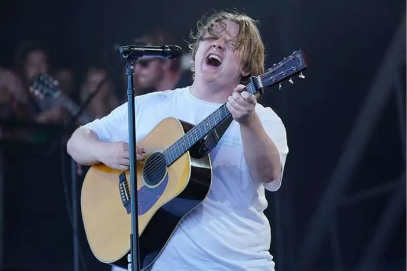 LEWIS CAPALDI: CELEBS “LIED” ABOUT CHECKING IN WITH HIM