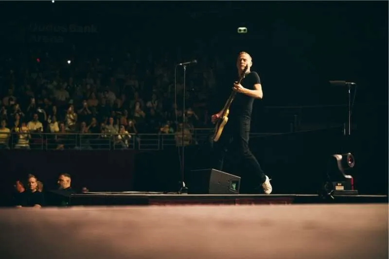 BRYAN ADAMS ANNOUNCES UK ARENA DATES FOR ‘ROLL WITH THE PUNCHES’ TOUR BRYAN ADAMS ANNOUNCES UK ARENA DATES FOR ‘ROLL WITH THE PUNCHES’ TOUR