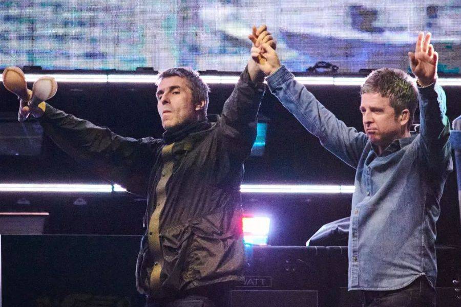 OASIS SET TO RETURN TO KNEBWORTH FOR 30TH ANNIVERSARY GIGS
