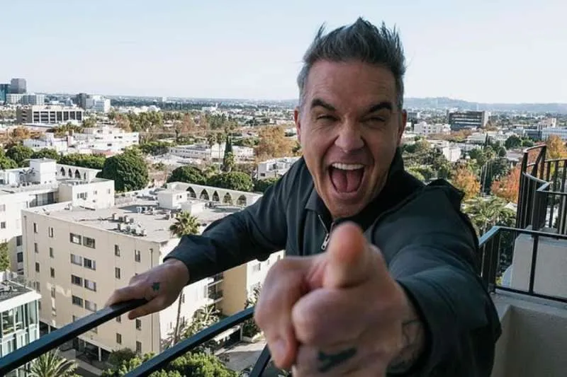 ROBBIE WILLIAMS REVEALS HE HAS BEEN LIVING WITH TOURETTE’S SYNDROME