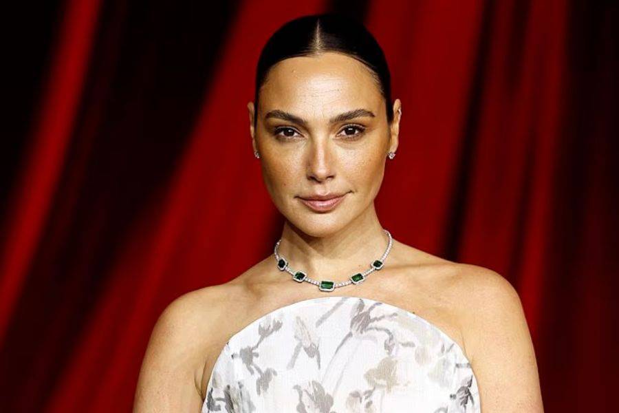 GAL GADOT FORCED OUT OF LUXURY UK HOTEL BY NFL TEAM
