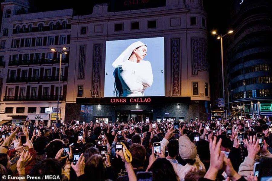 ROSALÍA FACES €600,000 FINE AFTER SURPRISE ALBUM PROMO CAUSES CHAOS