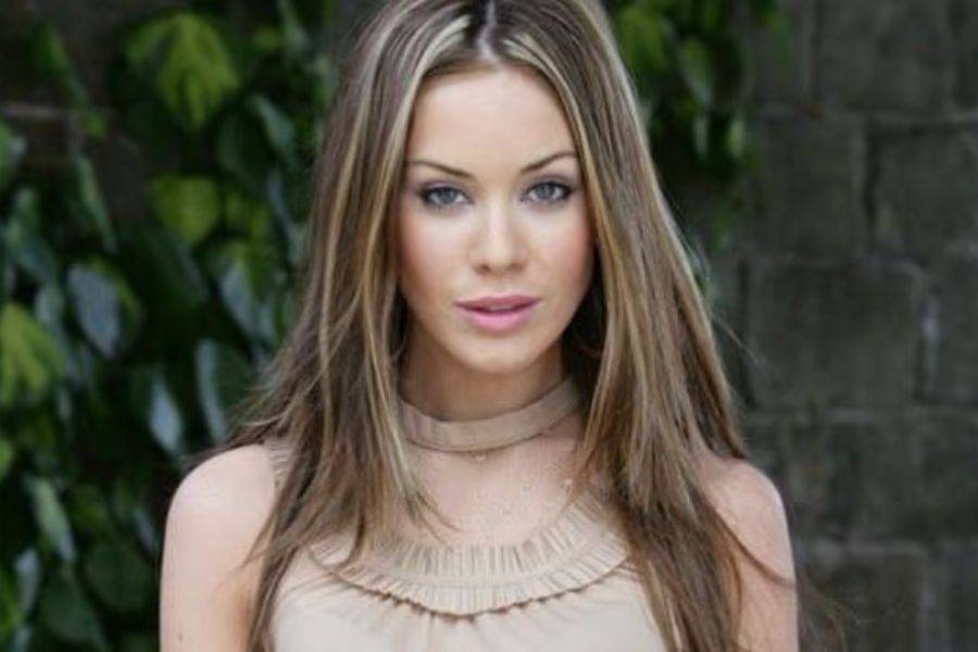 HOLLYOAKS STAR ROXANNE MCKEE WELCOMES TWINS THREE MONTHS AFTER ENGAGEMENT