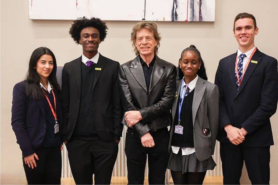 MICK JAGGER RETURNS TO HIS ROOTS WITH SURPRISE VISIT TO OLD SCHOOL