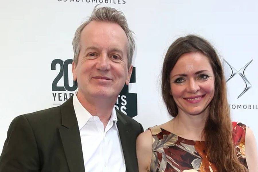 FRANK SKINNER’S: COMEDIAN MARRIES PARTNER AFTER 24 YEARS TOGETHER