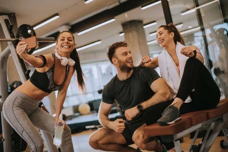 Gen Z Chooses Gym Over Pub as Fitness Boom Reshapes UK Social Scene Gen Z Chooses Gym Over Pub as Fitness Boom Reshapes UK Social Scene
