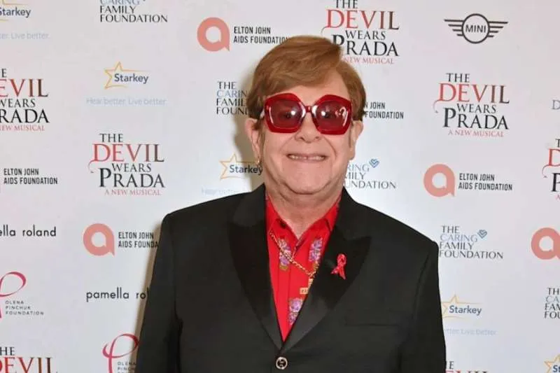 Elton John Opens Up About Vision Loss: "I Can't Read or See My Boys Play" Elton John Opens Up About Vision Loss: "I Can't Read or See My Boys Play"