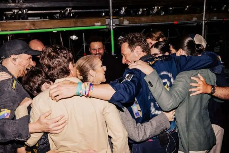 CELINE DION’S SURPRISE COLDPLAY APPEARANCE MELTS HEARTS IN LAS VEGAS