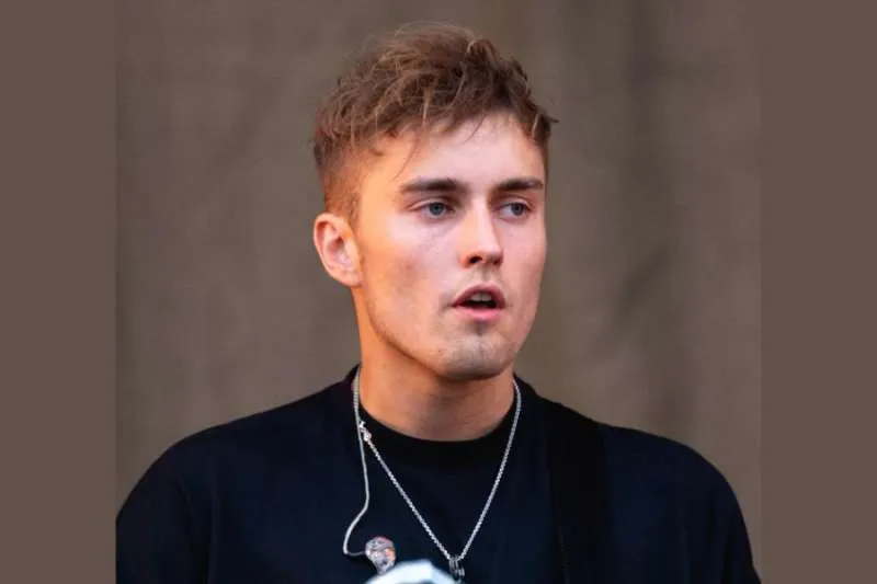 Sam Fender to Launch Booze Brand – And That’s Just the Start!
