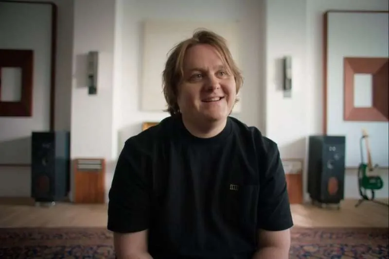 Lewis Capaldi Offers Fans Free Online Therapy After Sharing His Own Journey